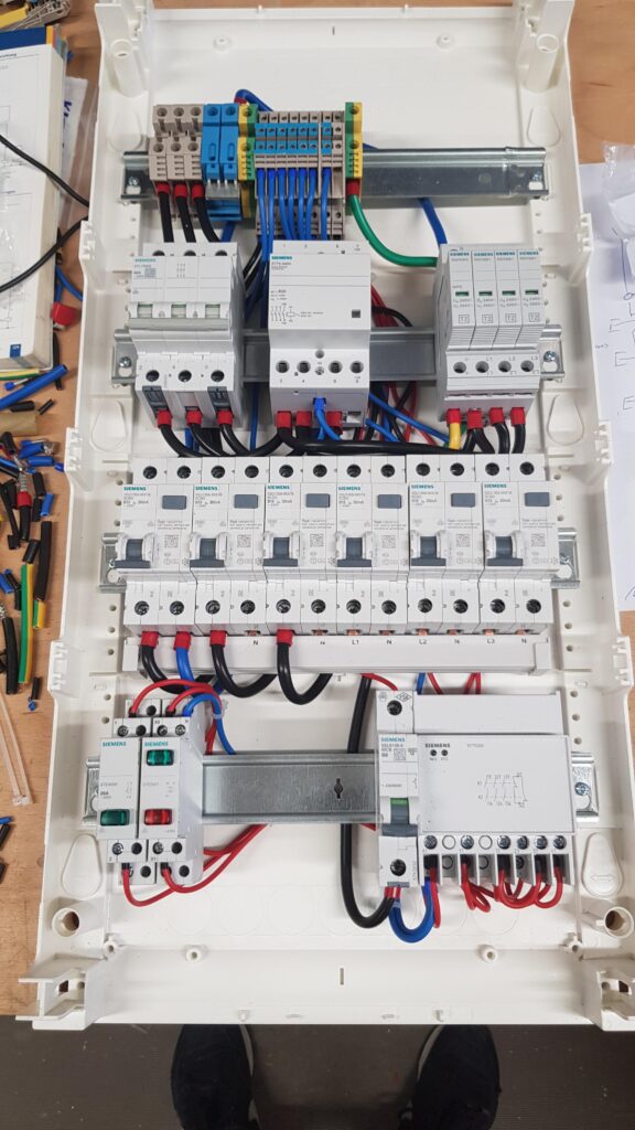elektrkas į namus šiauliai
